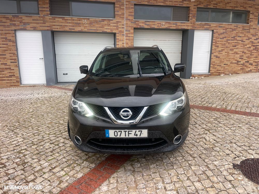 Nissan Qashqai 1.5 dCi N-Connecta Led - 2
