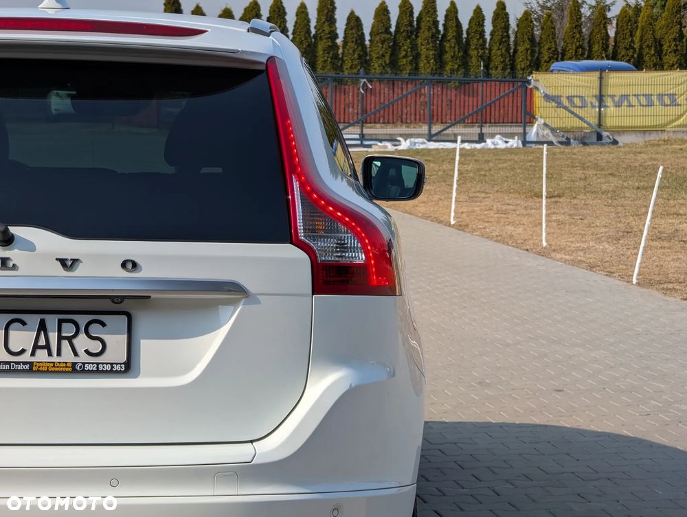 Volvo XC 60 D4 Geartronic RDesign - 12