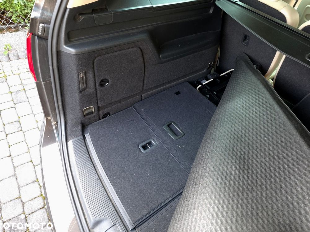 Volkswagen Sharan 2.0 TDI Highline DSG - 36