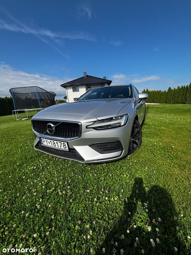 Volvo V60 D3 Momentum Pro - 1