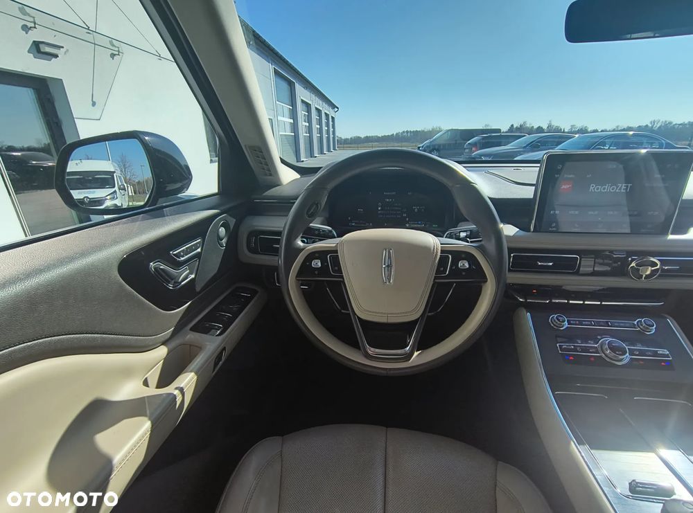 Lincoln Aviator - 15