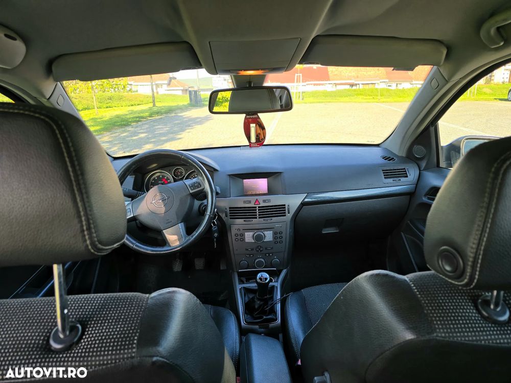 Opel Astra 1.6i Sport - 14