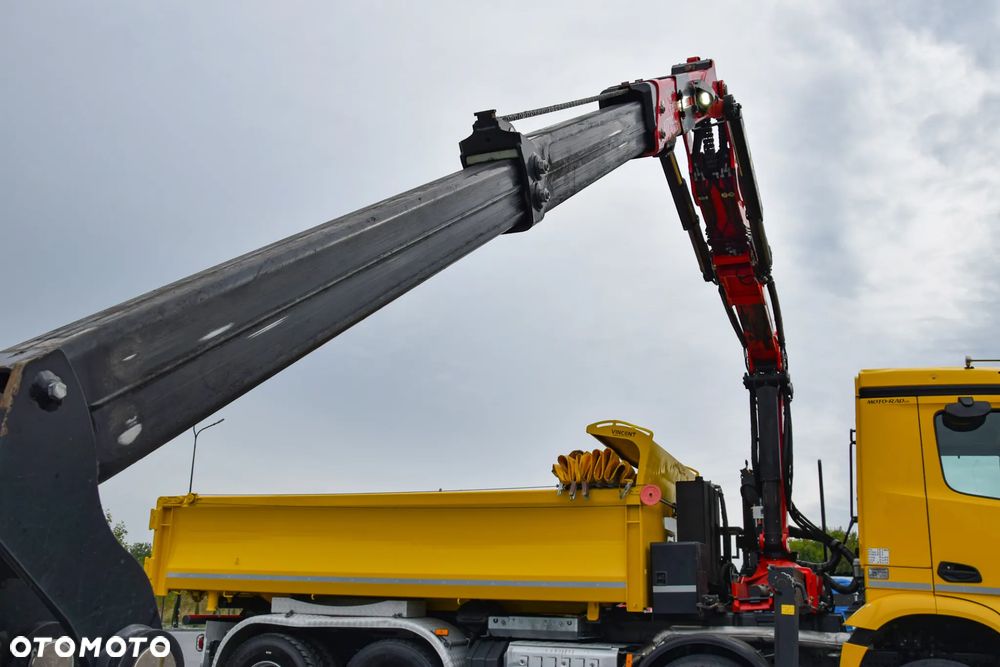 Mercedes-Benz AROCS 3243 / 8x4 / EURO 6 / HDS PALFINGER EPSILON Q170Z / ROTATOR / CHYWTAK / STEROWANIE RADIOWE / WYWROTKA / HYDROBURTA / AUTOMAT / SYSTEM KAMER CYFROWYCH / KAMERA COFANIA / NAWIGACJA / HAK / NISKI PRZEBIEG / 2020 / SERWISOWANY / SPROWADZONY - 20