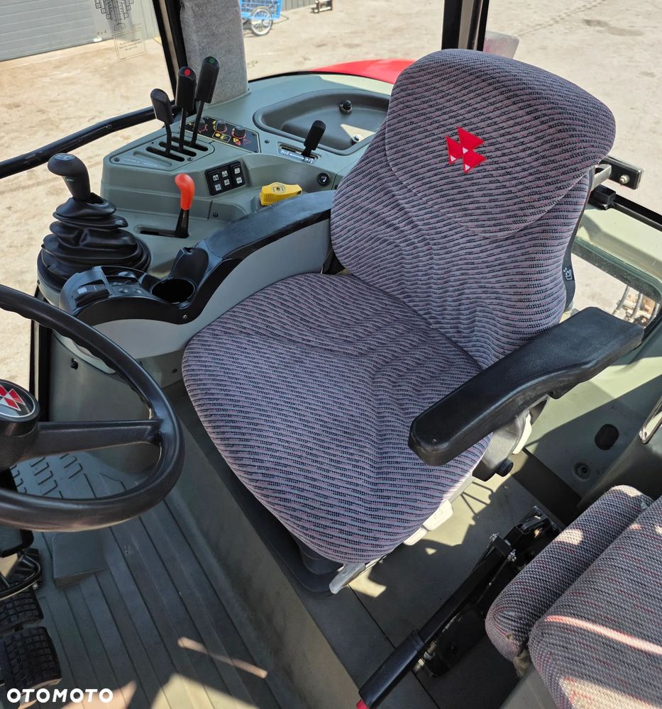 Massey Ferguson 8250 - 9