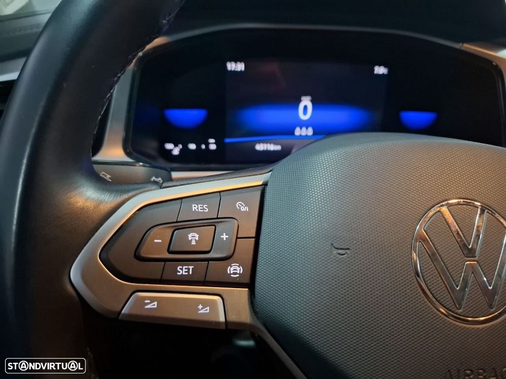 VW T-Roc 1.0 TSI Urban - 16