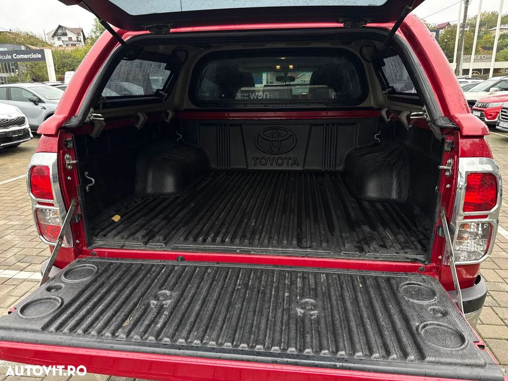 Toyota Hilux - 25
