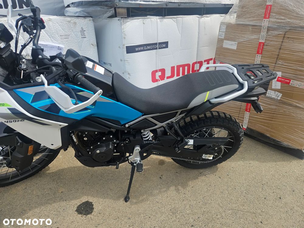 CFMoto MT - 6