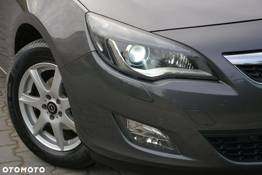 Opel Astra 1.4 Turbo Cosmo - 8