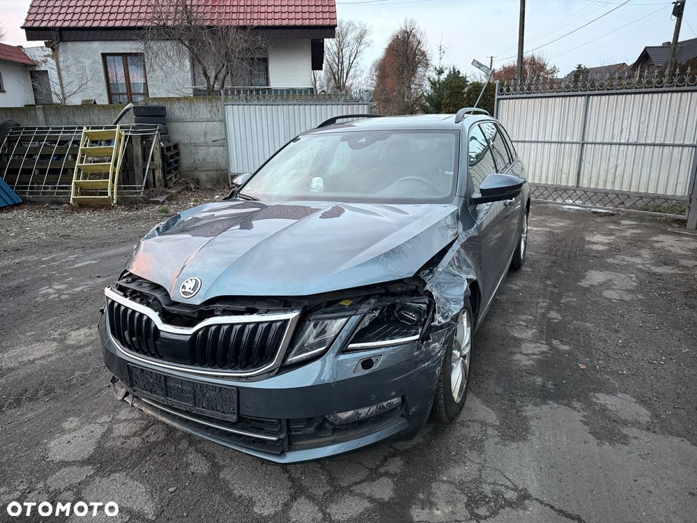 Skoda Octavia 2.0 TDI DSG Exclusive - 2