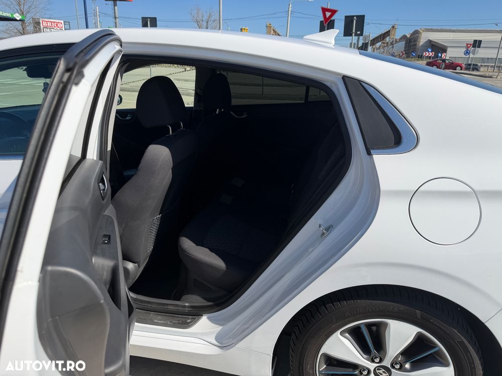 Hyundai IONIQ 1.6 141CP Exclusive - 11