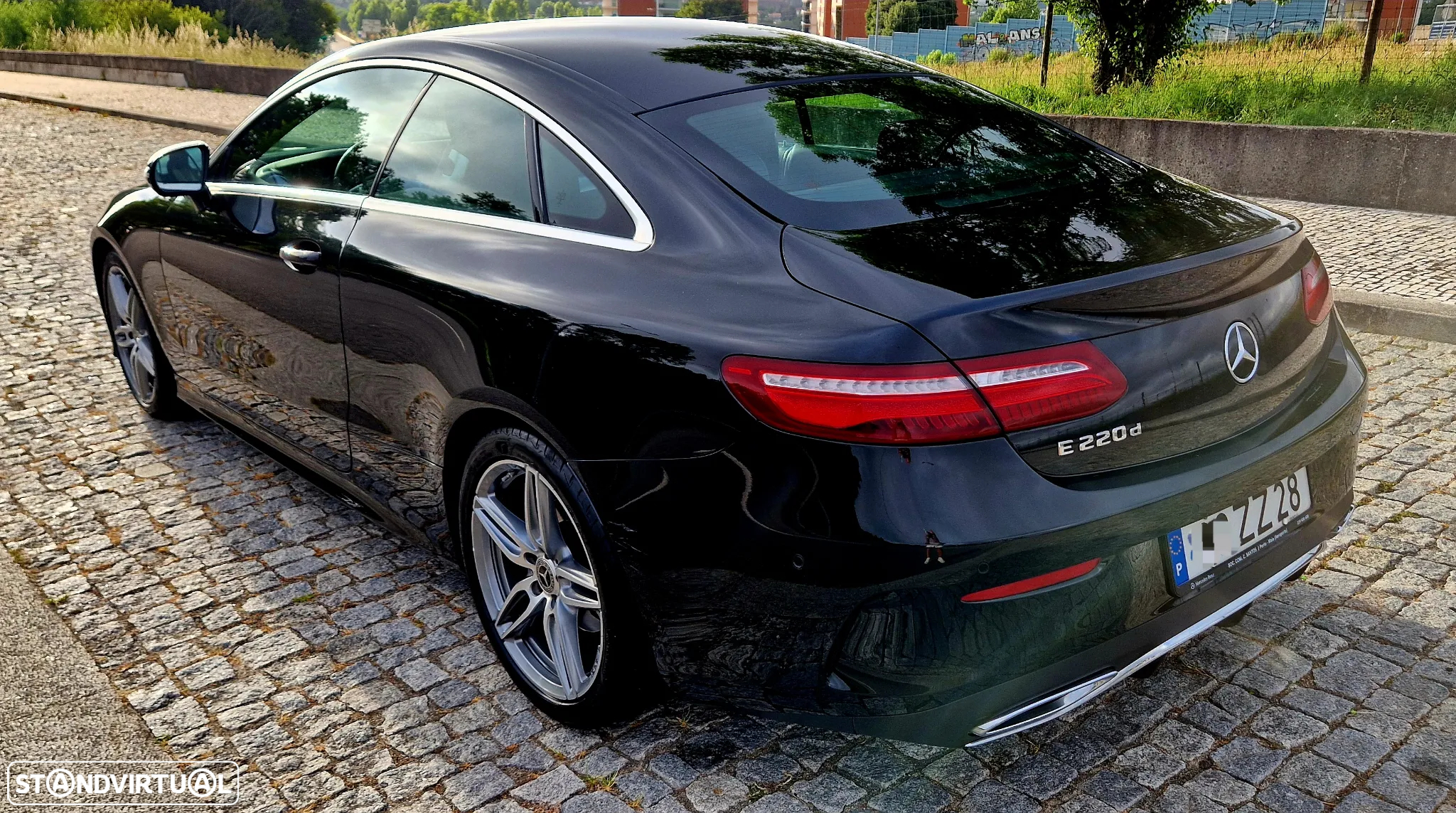 Mercedes-Benz E 220 d AMG Line - 2