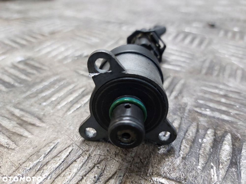CZUJNIK CIŚNIENIA PALIWA Z POMPY VOLVO V40 I S40 I 1.9 DI 0926400493 - 3