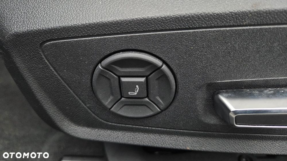 Audi A6 Avant 55 TFSI e quattro S tronic S line - 4