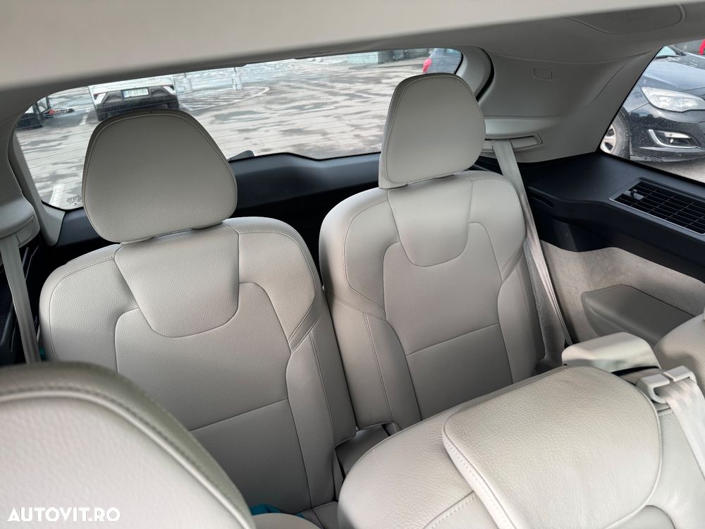 Volvo XC 90 D5 AWD Geartronic Inscription - 10