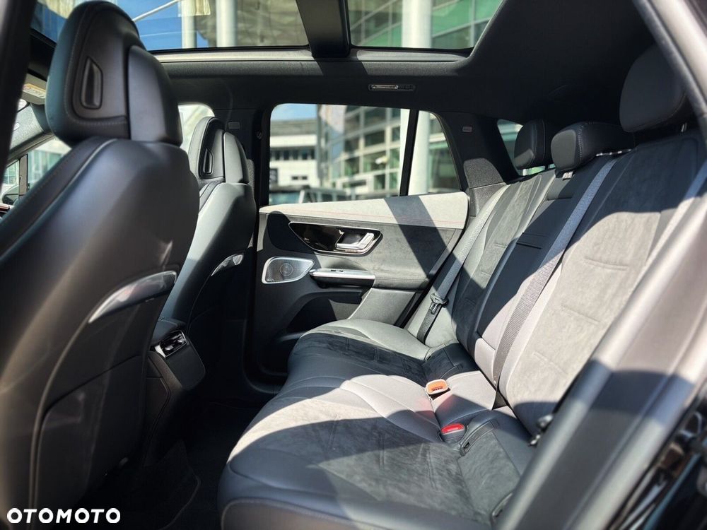 Mercedes-Benz EQE - 8