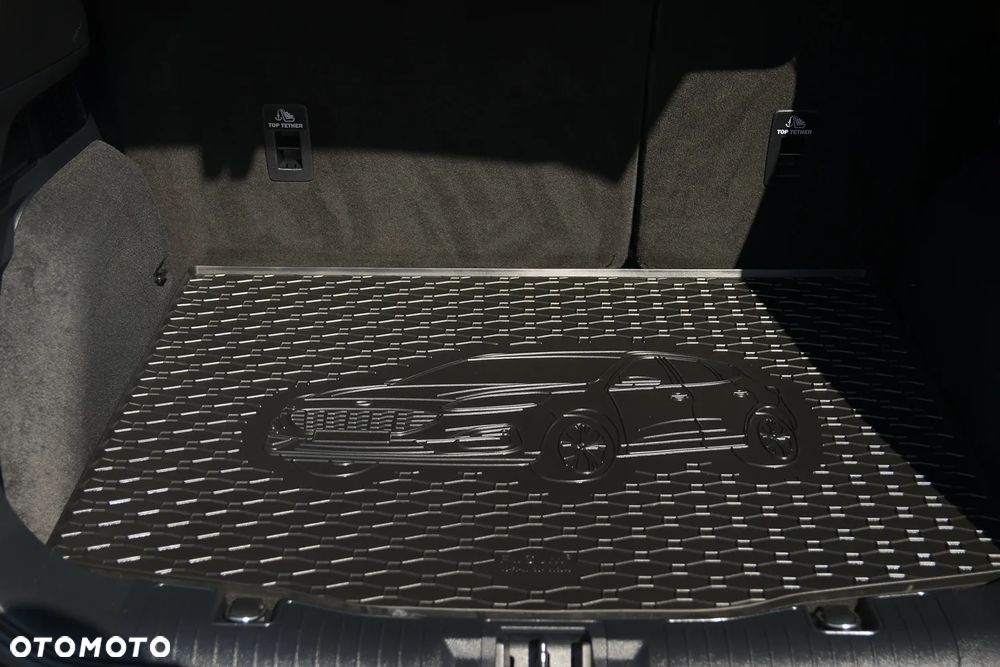 Ford Kuga 2.0 EcoBlue Hybrid ST-LINE - 14