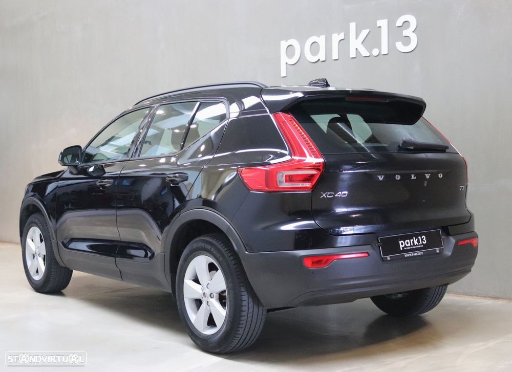 Volvo XC 40 1.5 T3 Momentum Tech Edition - 31