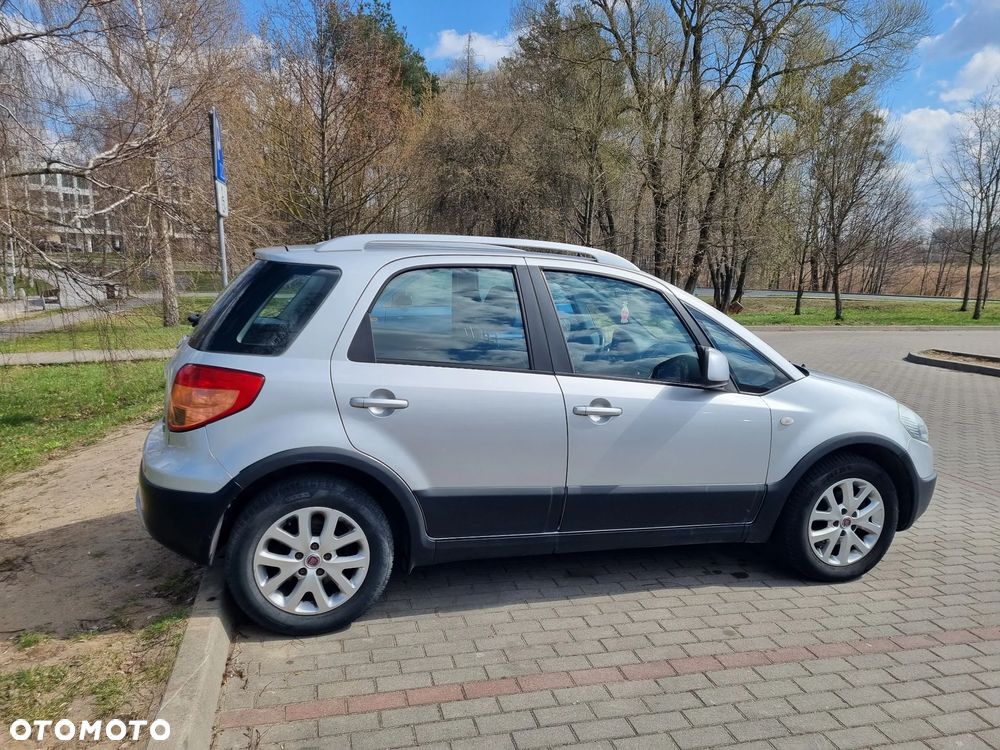 Fiat Sedici 1.6 16V 4x2 Emotion - 6