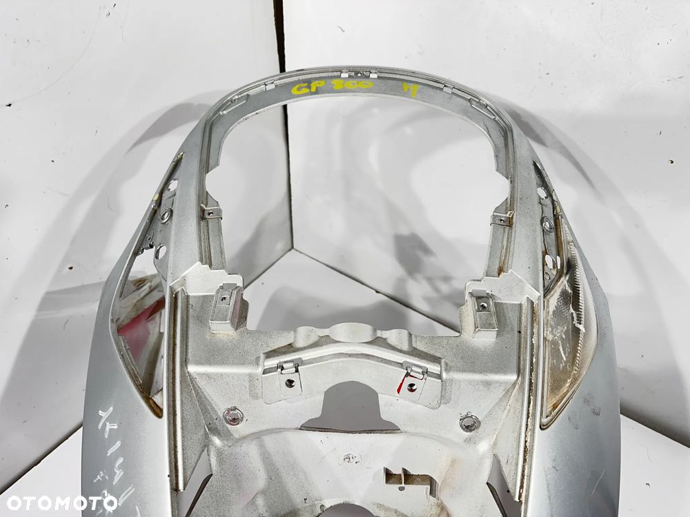 Czacha Gilera GP 800 - 12