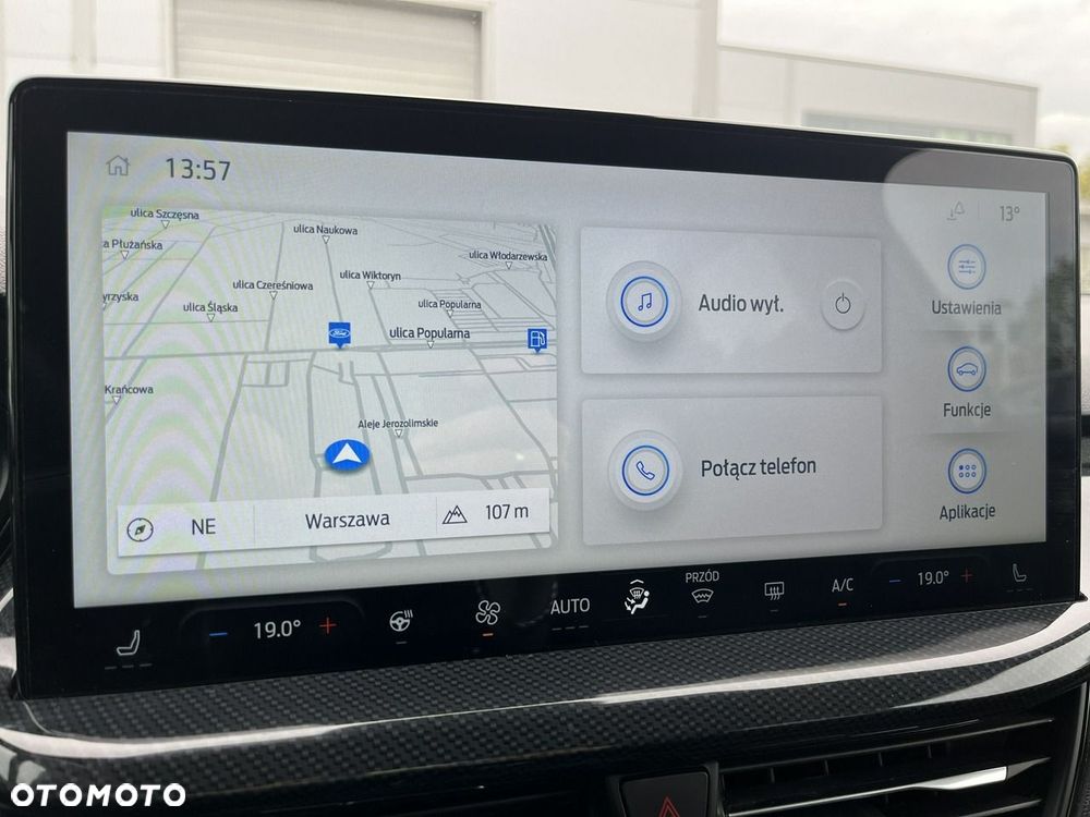 Ford Focus 1.0 EcoBoost Hybrid ST-LINE X - 26