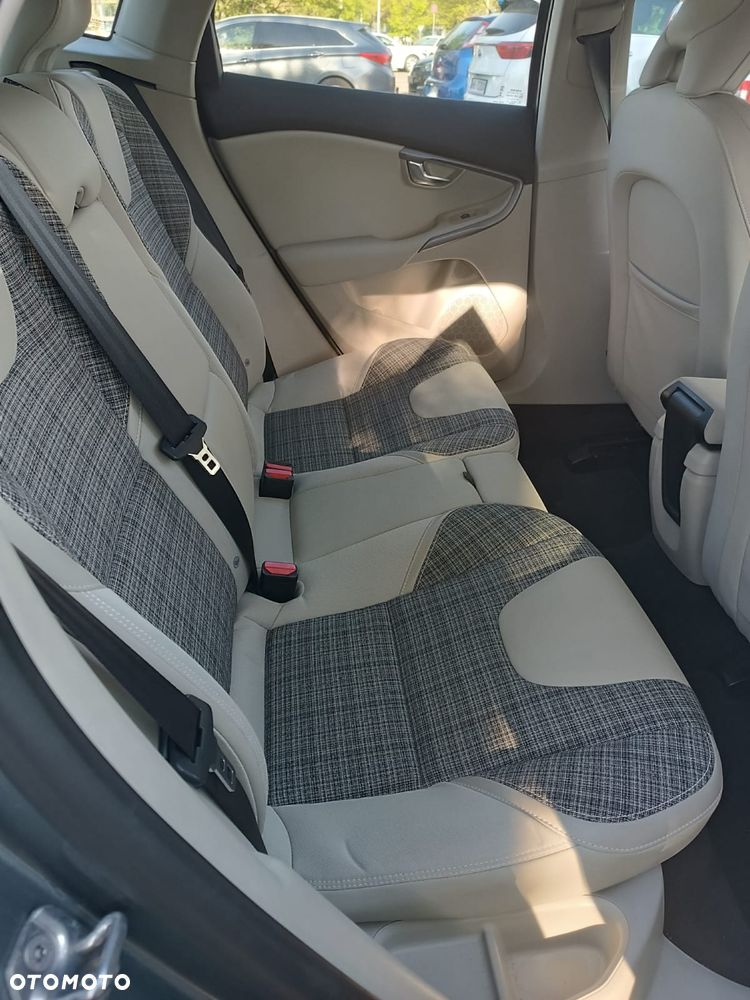 Volvo V40 - 4