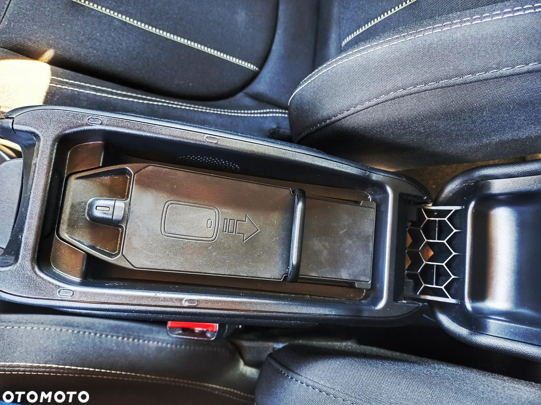 MINI Cooper SE Resolute Edition - 11