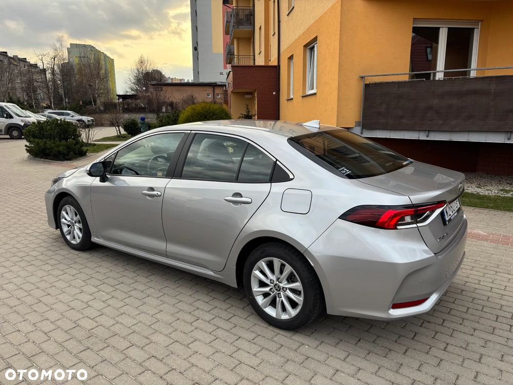 Toyota Corolla 1.8 Hybrid Executive - 14