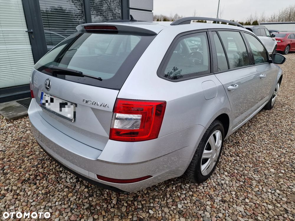 Skoda Octavia 1.6 TDI Style DSG - 5