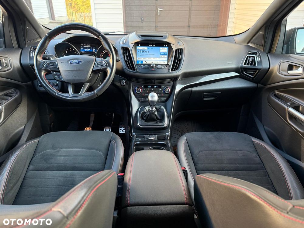 Ford Kuga 2.0 TDCi 4x4 ST-Line - 17