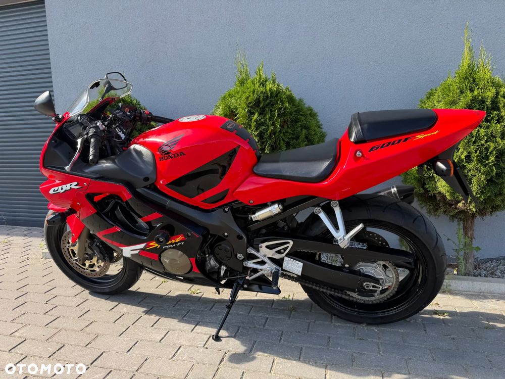 Honda CBR - 8