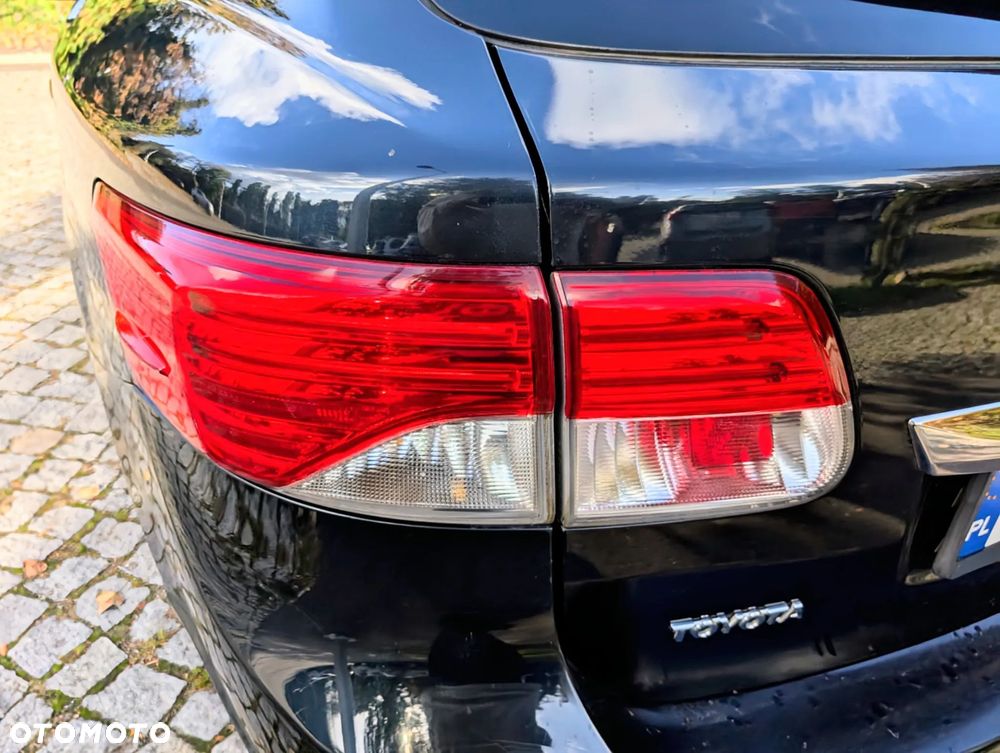 Toyota Avensis 2.0 D-4D PowerBoost Premium - 22