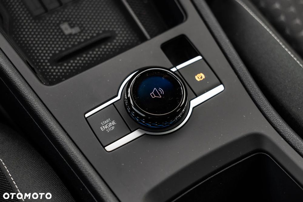 Volkswagen T-Roc 1.5 eTSI Life DSG - 40