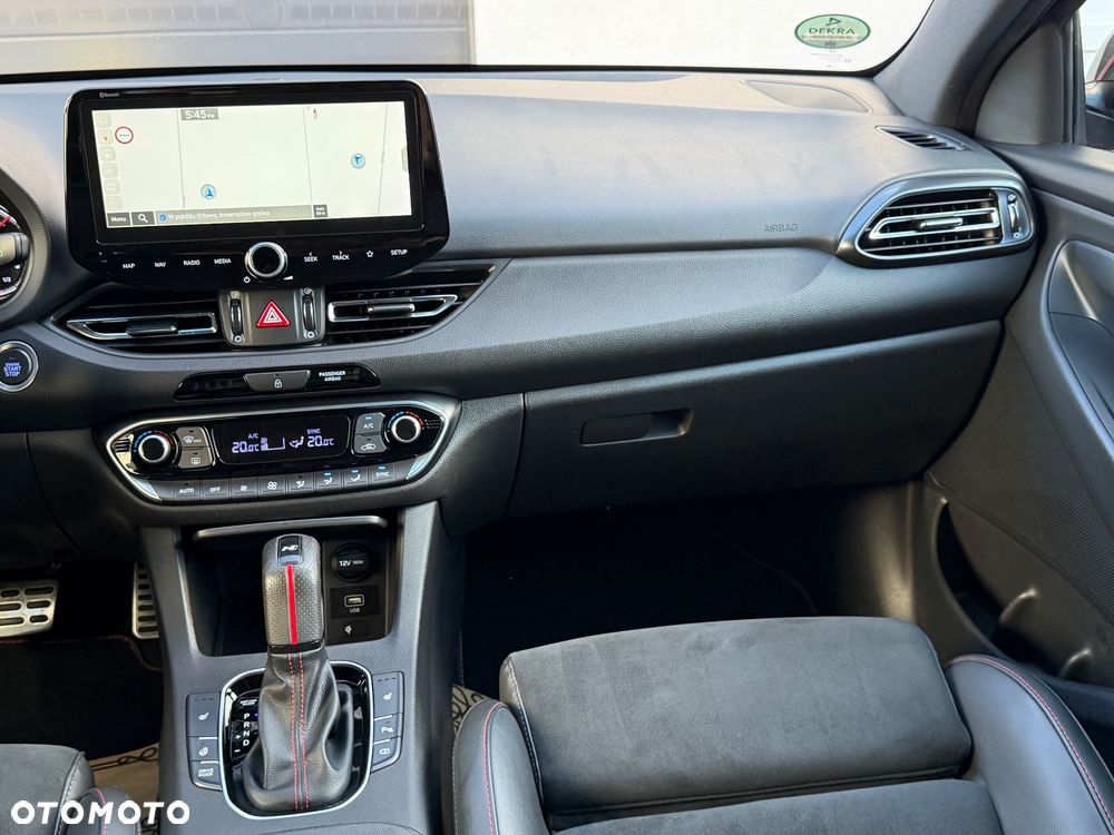 Hyundai i30 1.5 T-GDI 48V-Hybrid DCT N-Line - 9