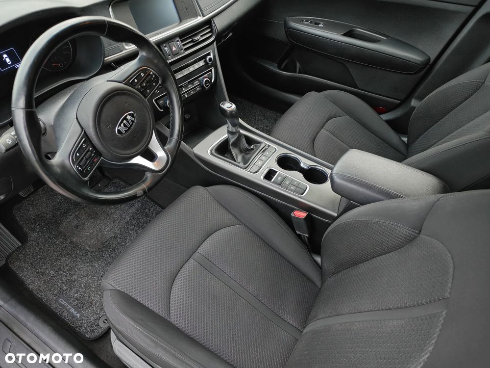 Kia Optima 1.7 CRDI L - 22