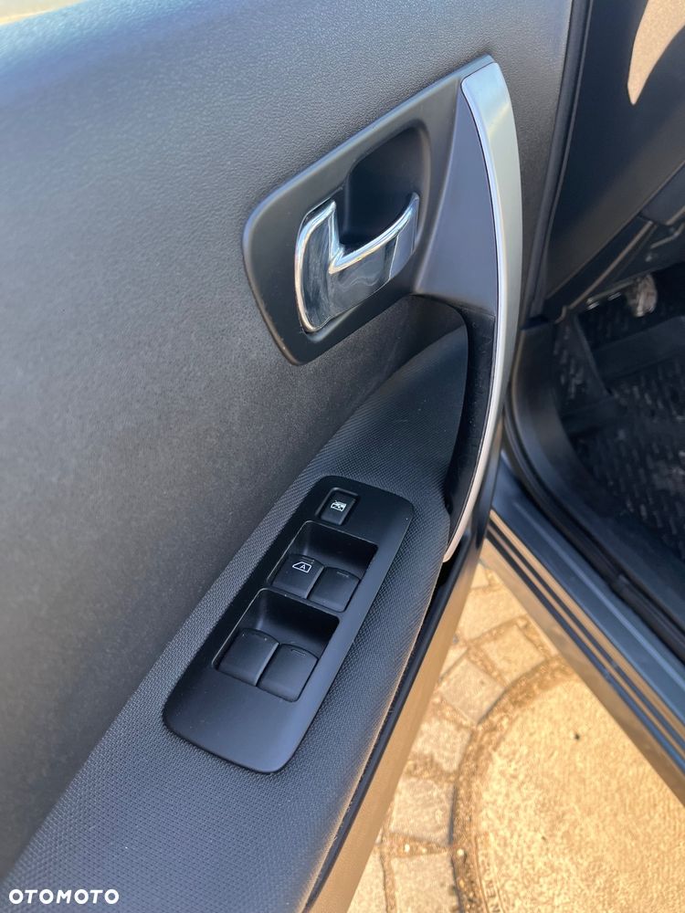 Nissan Qashqai+2 - 12