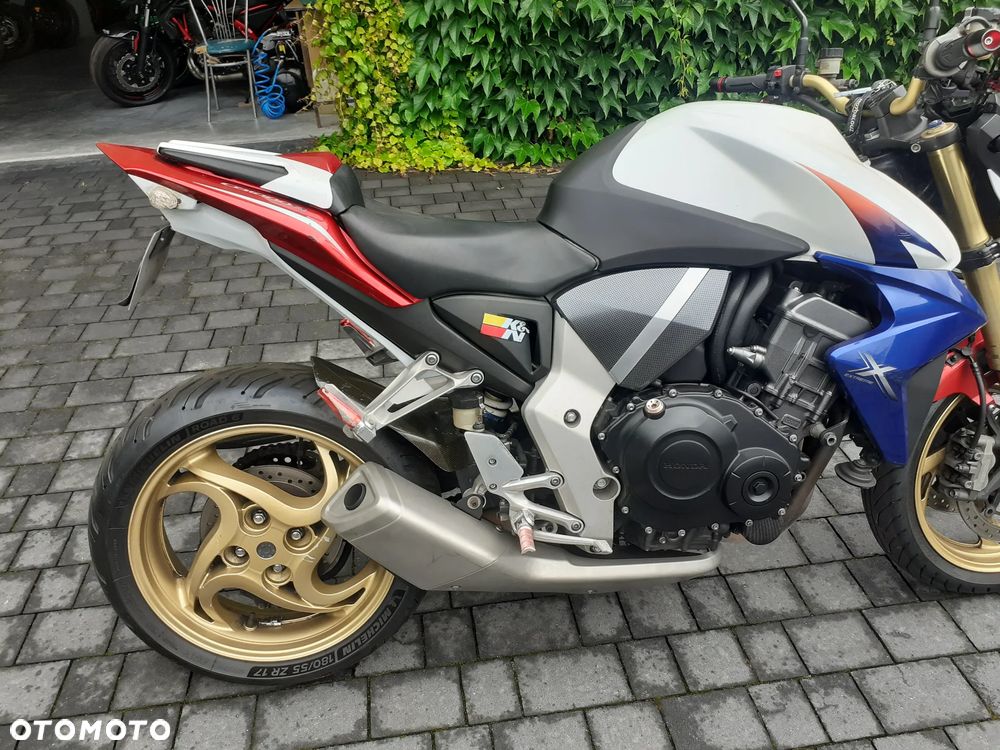 Honda CB - 16