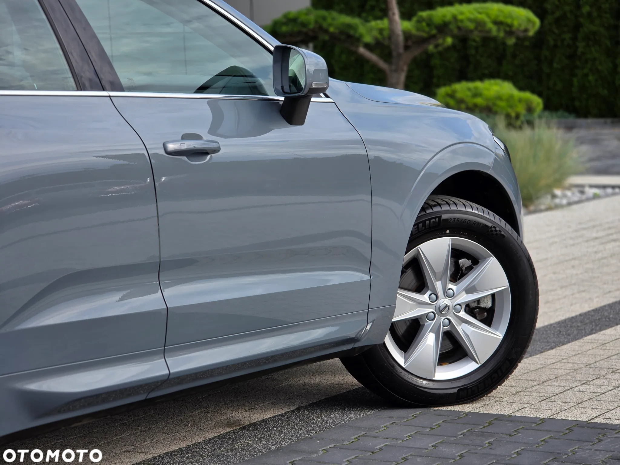 Volvo XC 60 T4 Momentum Pro - 38