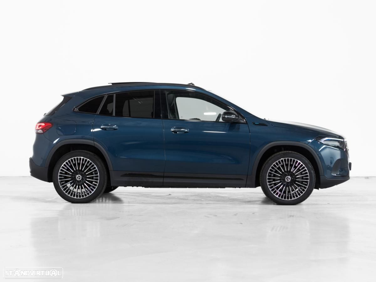 Mercedes-Benz EQA 300 4Matic Progressive - 2