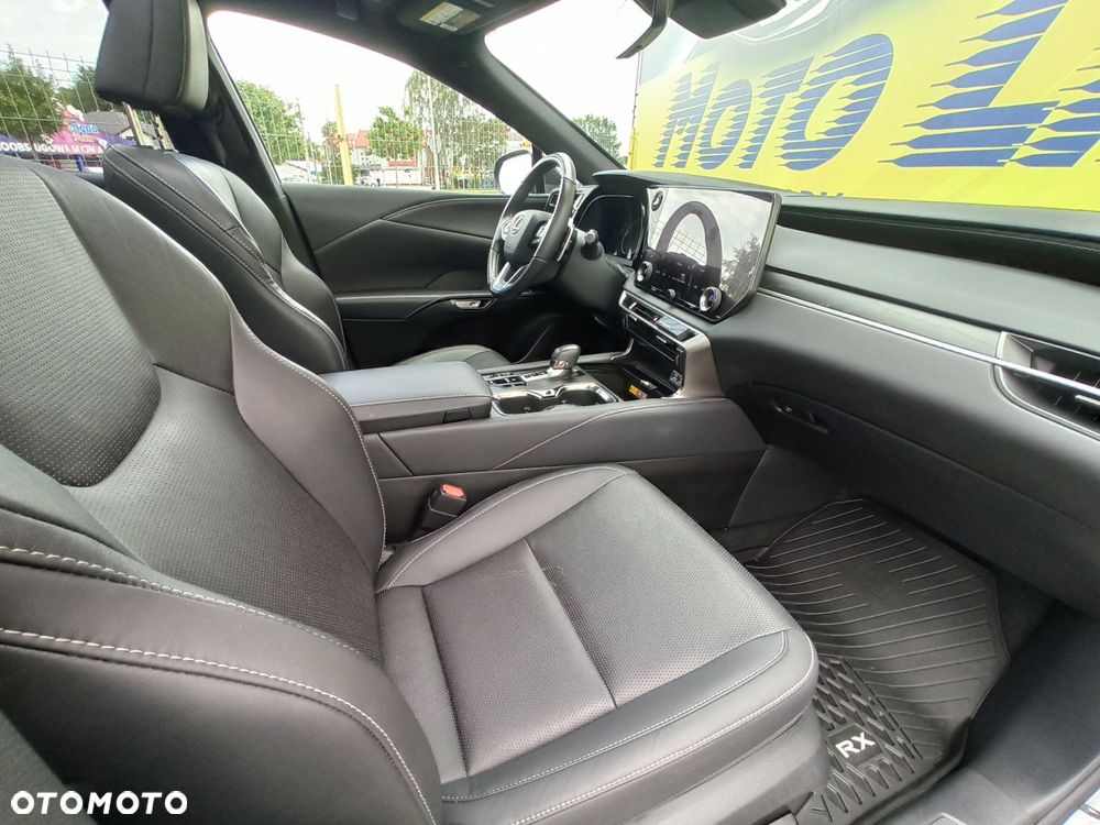 Lexus RX - 15