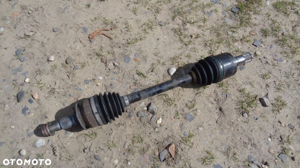 MAZDA CX5 2.0 PÓŁOŚ LEWA KRÓTKA