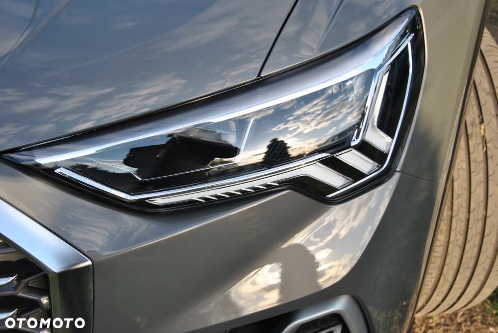 Audi Q3 Sportback 35 TDI quattro S tronic S line - 8