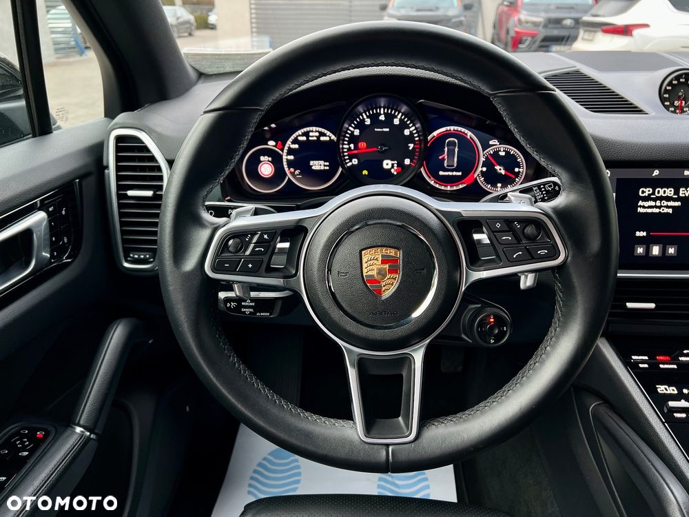 Porsche Cayenne Standard - 11
