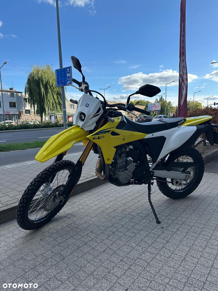 Suzuki DR-Z - 3