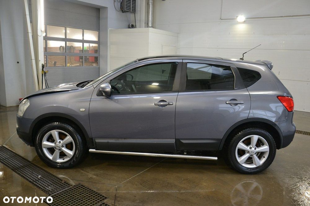 Nissan Qashqai - 4