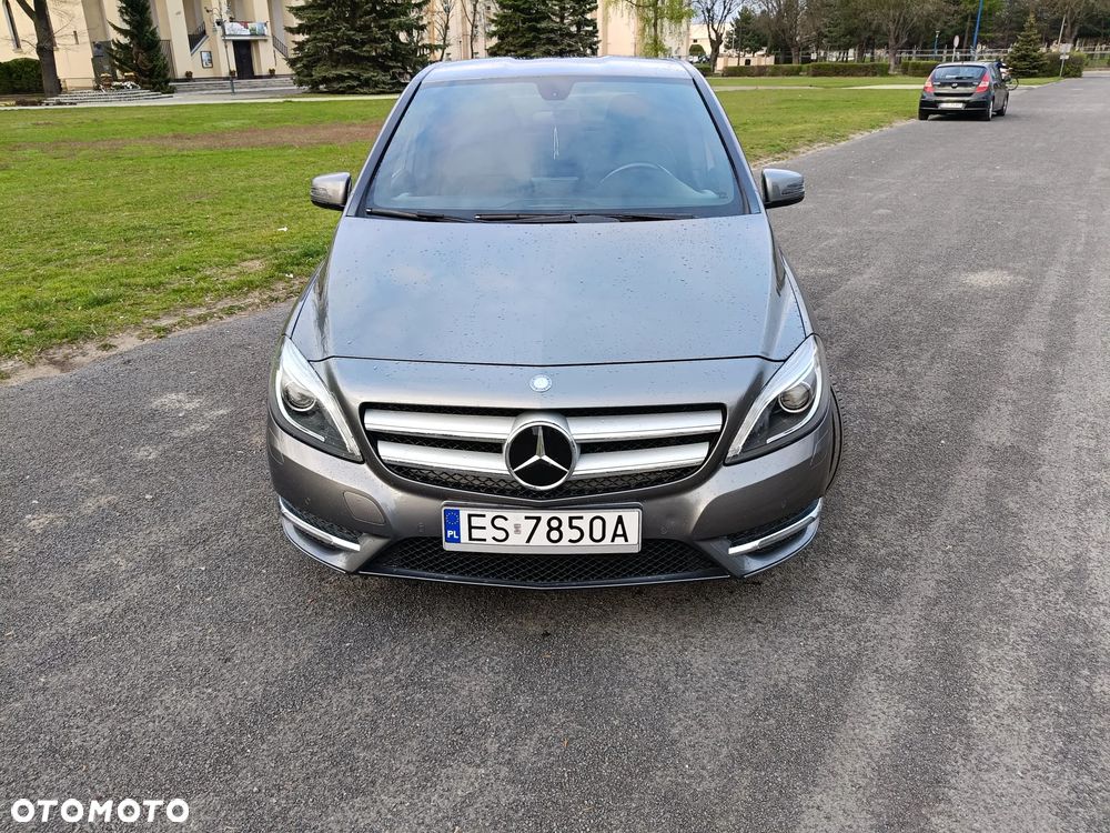 Mercedes-Benz Klasa B 180 AMG Line - 1