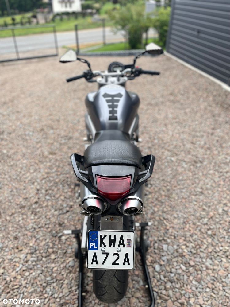 Yamaha FZ6 - 10