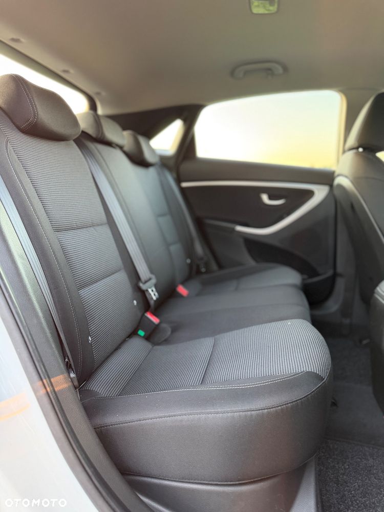 Hyundai i30 1.6 CRDI Passion - 16