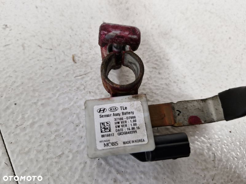 HYUNDAI TUCSON 3 III KLEMA MINUSOWA 37180-D7000 - 3