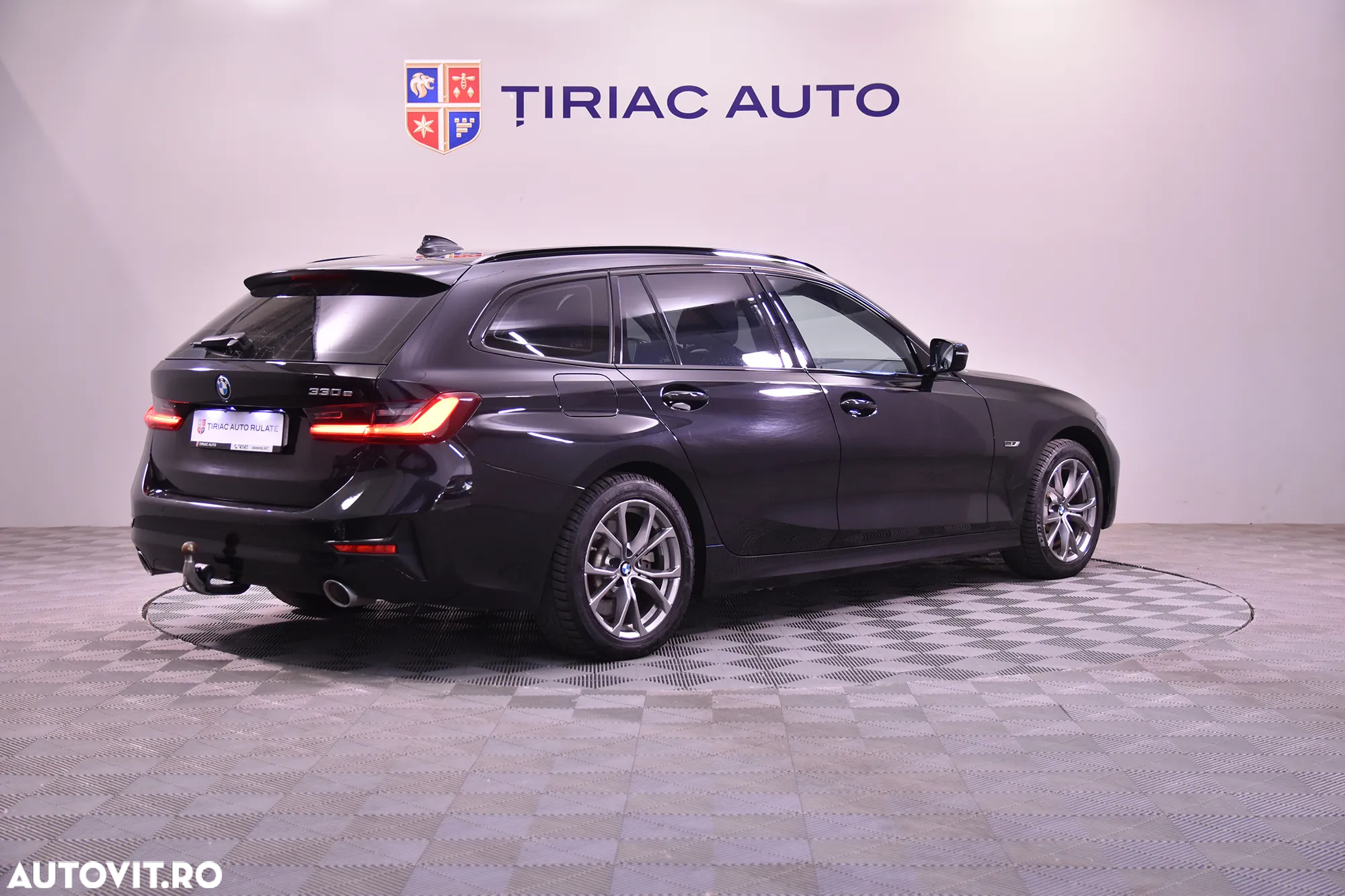 BMW Seria 3 330e Touring Aut. - 5