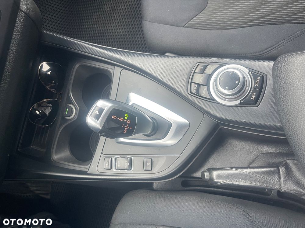 BMW Seria 1 116d - 8